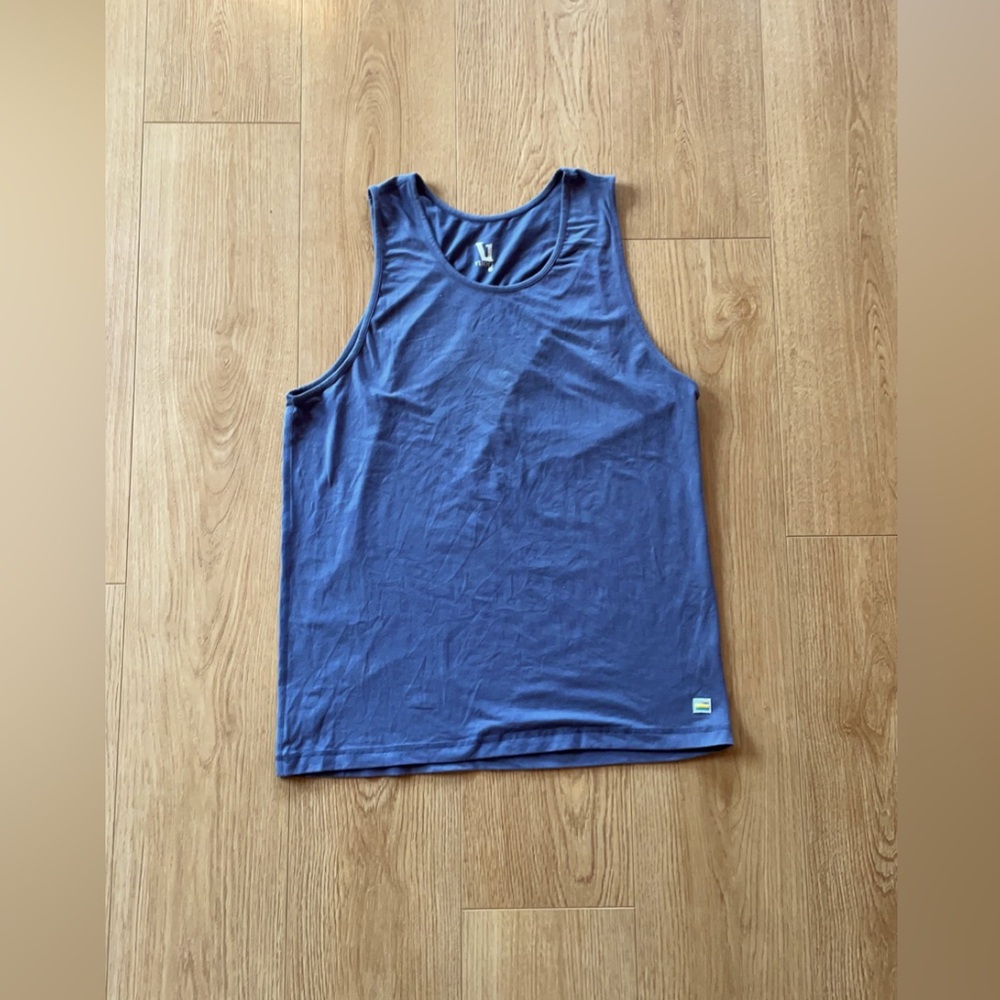 Vuori Men’s Sports Tank (large) blue / gray